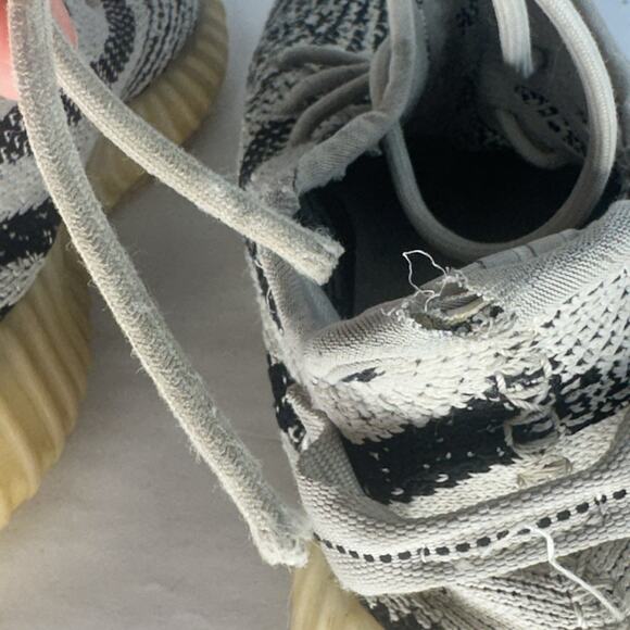 LOT 2 PAIRS OF YEEZY SNEAKERS Size 9.5 and 10 - Picture 10 of 11